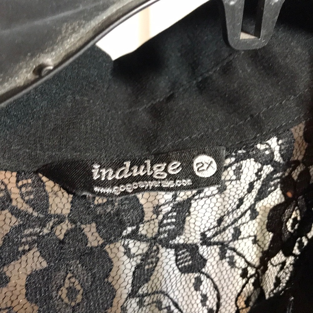 Plus size black dress